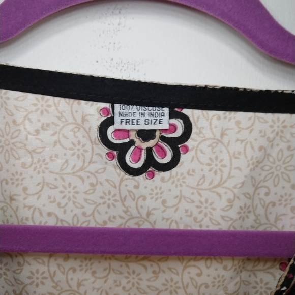 Top - Picture 2 of 2